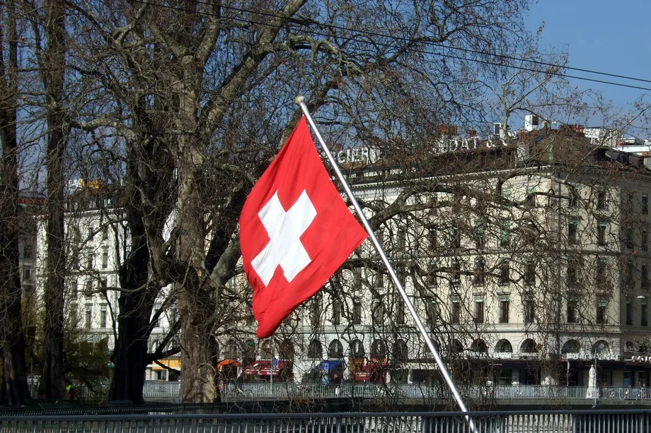 Армии Швейцарии запретили использовать любые мессенжеры, кроме Threema