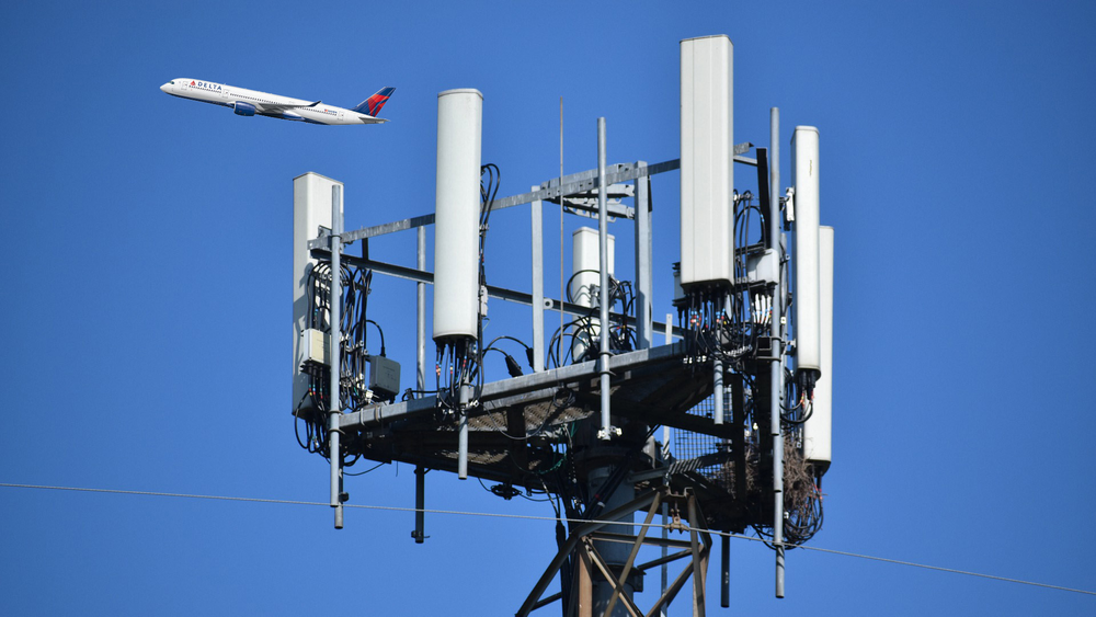 5G вышки могут нарушить работу аэропортов