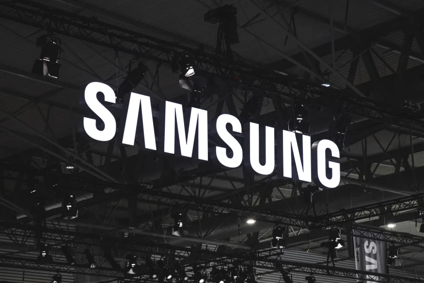 Samsung делает свои гарнитуры расширенной реальности