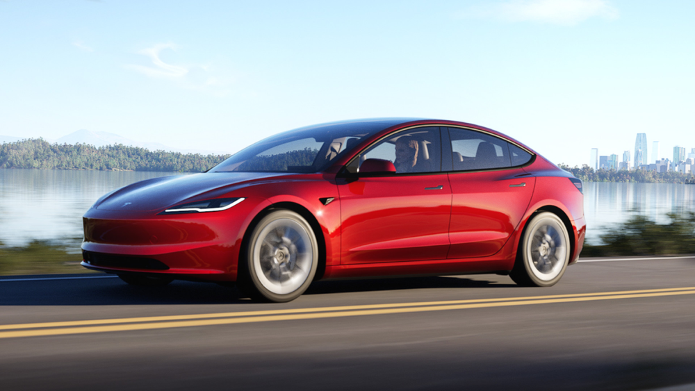 Tesla представила обновленную Model 3