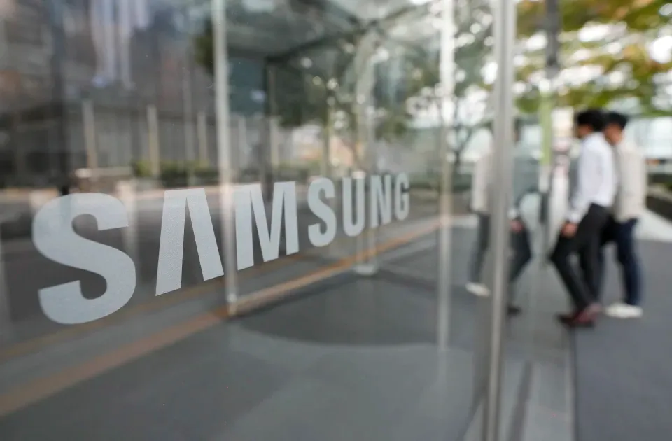 Samsung представила генеративный ИИ Gauss