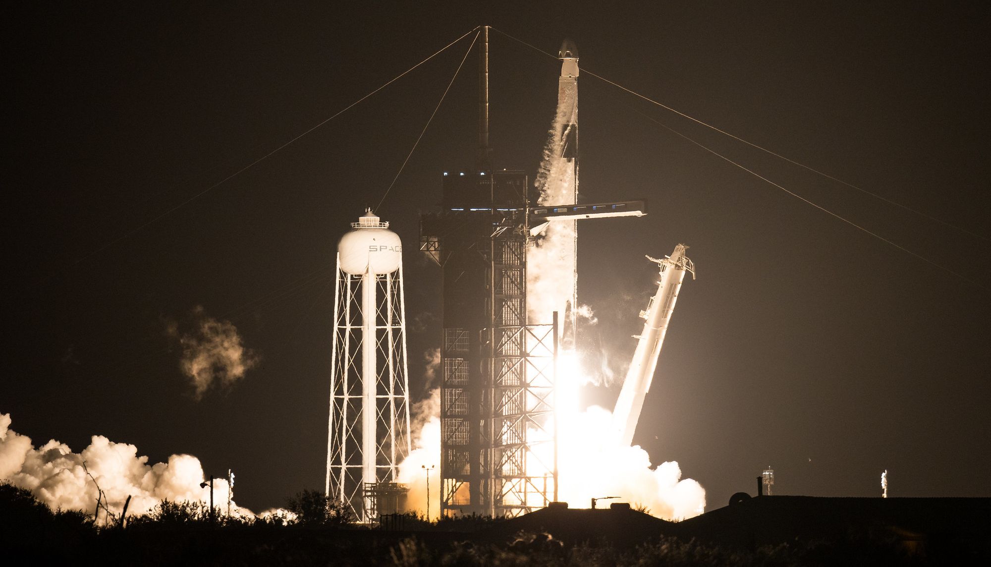 SpaceX запустил спутник, который будет следить за мировым океаном