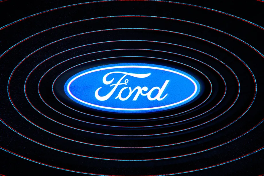 В Ford начали разработку собственной батареи для электрокара