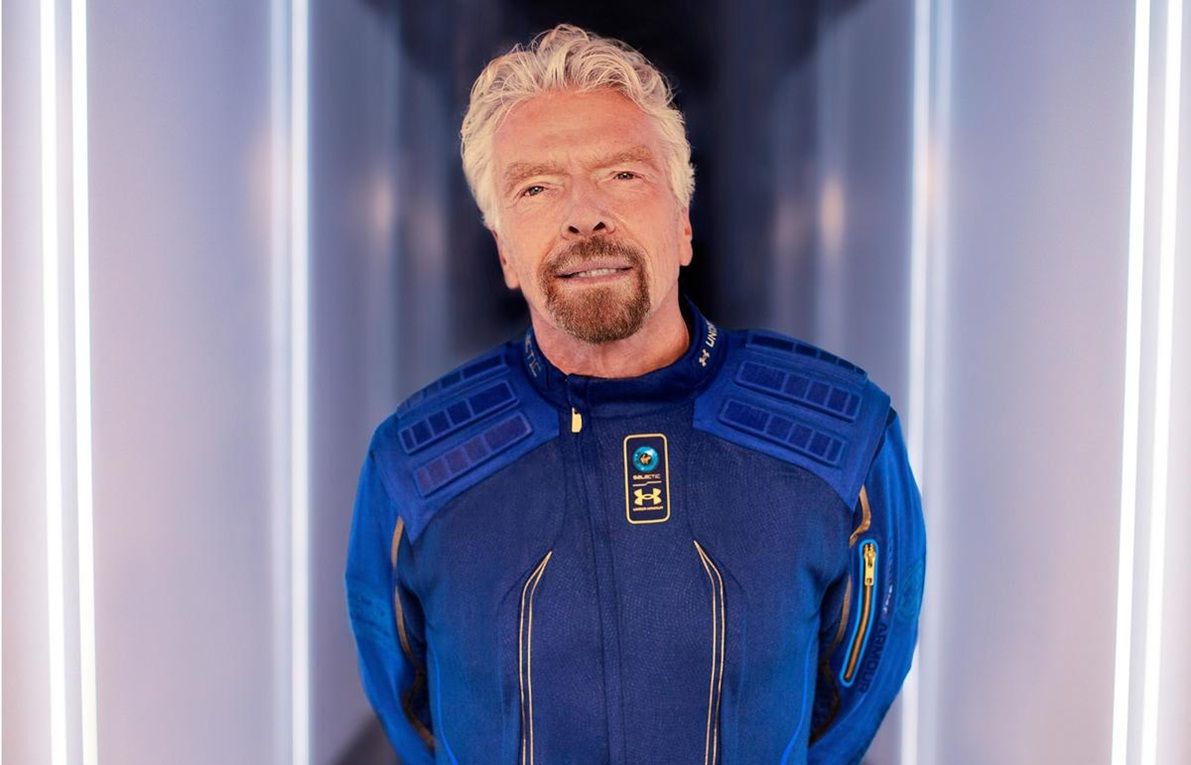 Ричард Брэнсон летит в космос вместе с Virgin Galactic. Как посмотреть прямой эфир?