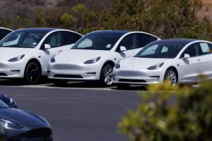 Tesla установила новый рекорд поставок в 2022 году