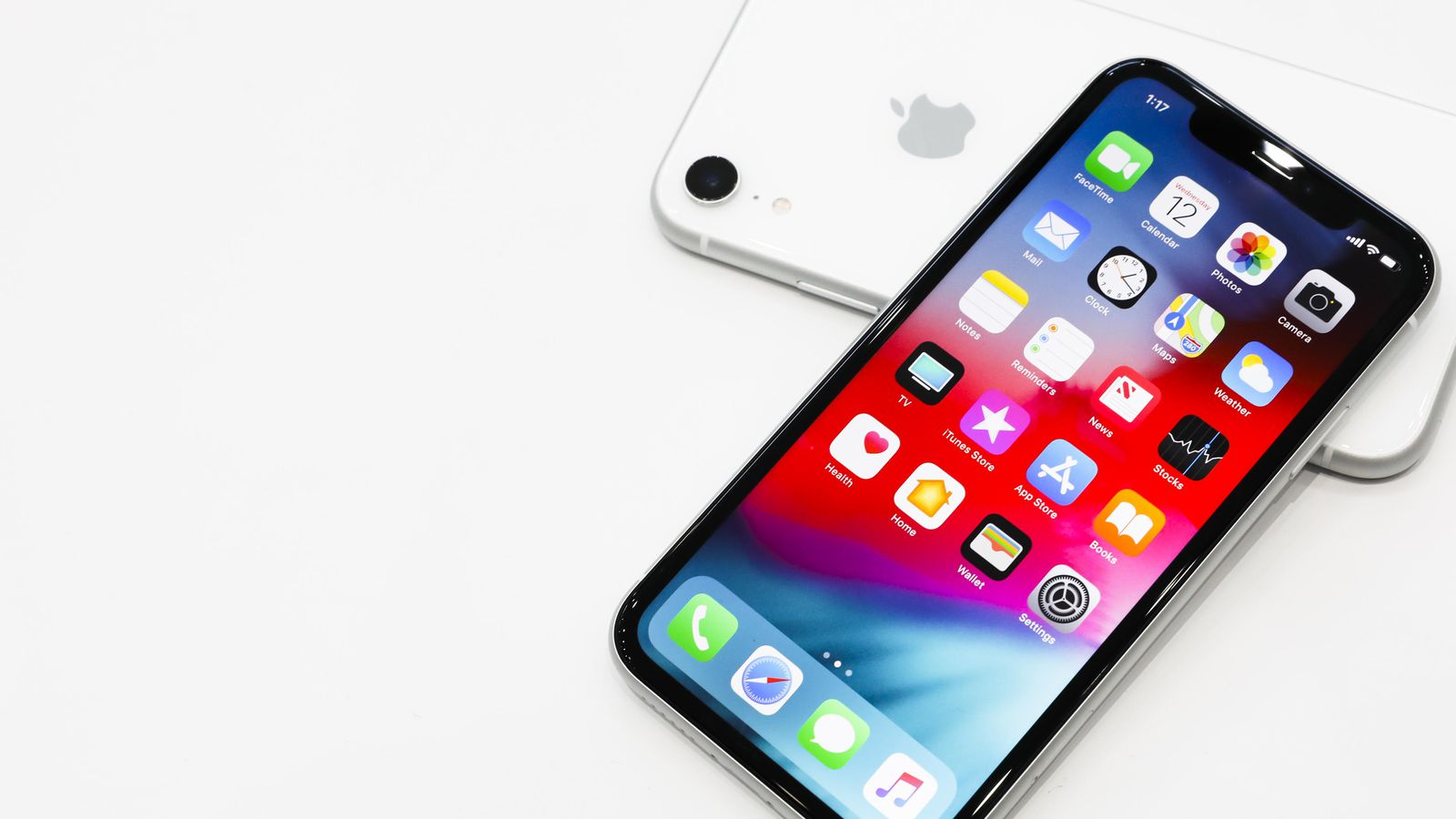 Какой iPhone выбрать: XS, XS Max или XR?